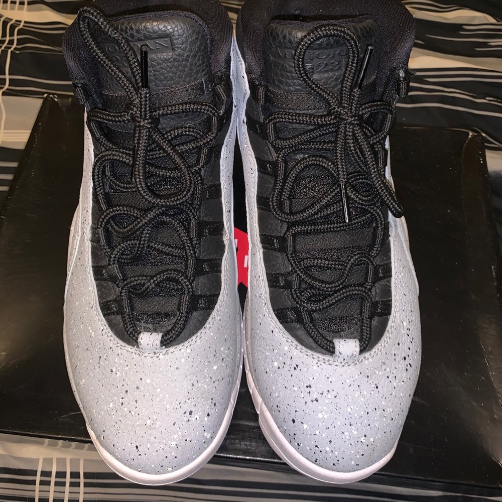 Retro 10 cement